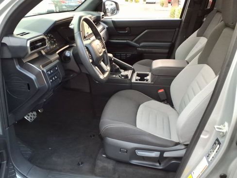 Certified 2025 Toyota 4Runner TRD Sport AWD/4WD image 15