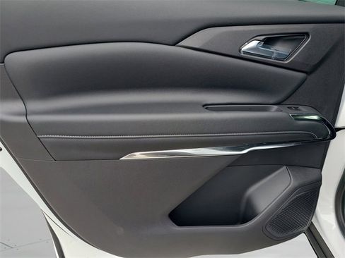 New 2026 Chevrolet Traverse LT w/ Midnight/Sport Edition image 19