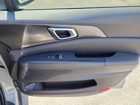 New 2026 Kia Carnival SX w/ SX Dark Edition Package FWD image 10