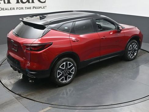 New 2026 Chevrolet Blazer RS w/ LPO, Floor Liner Package FWD image 18