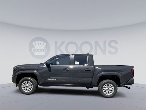 New 2026 Toyota Tacoma SR5 AWD/4WD image 2
