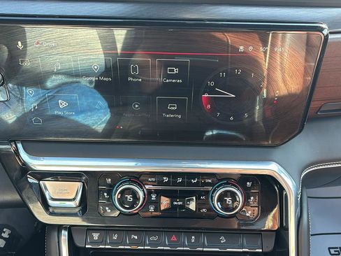 Certified 2025 GMC Sierra 2500 Denali Ultimate image 32