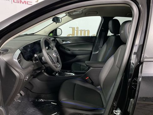 Used 2026 Buick Encore GX Sport Touring w/ Comfort Package FWD image 11