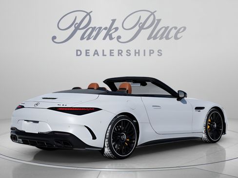 Used 2022 Mercedes-Benz SL 63 AMG 4MATIC image 19