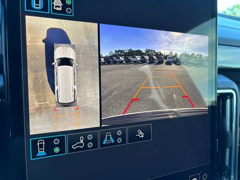 New 2026 GMC Yukon XL Elevation image 5