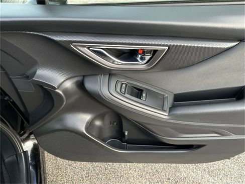 Used 2021 Subaru Forester Premium image 13