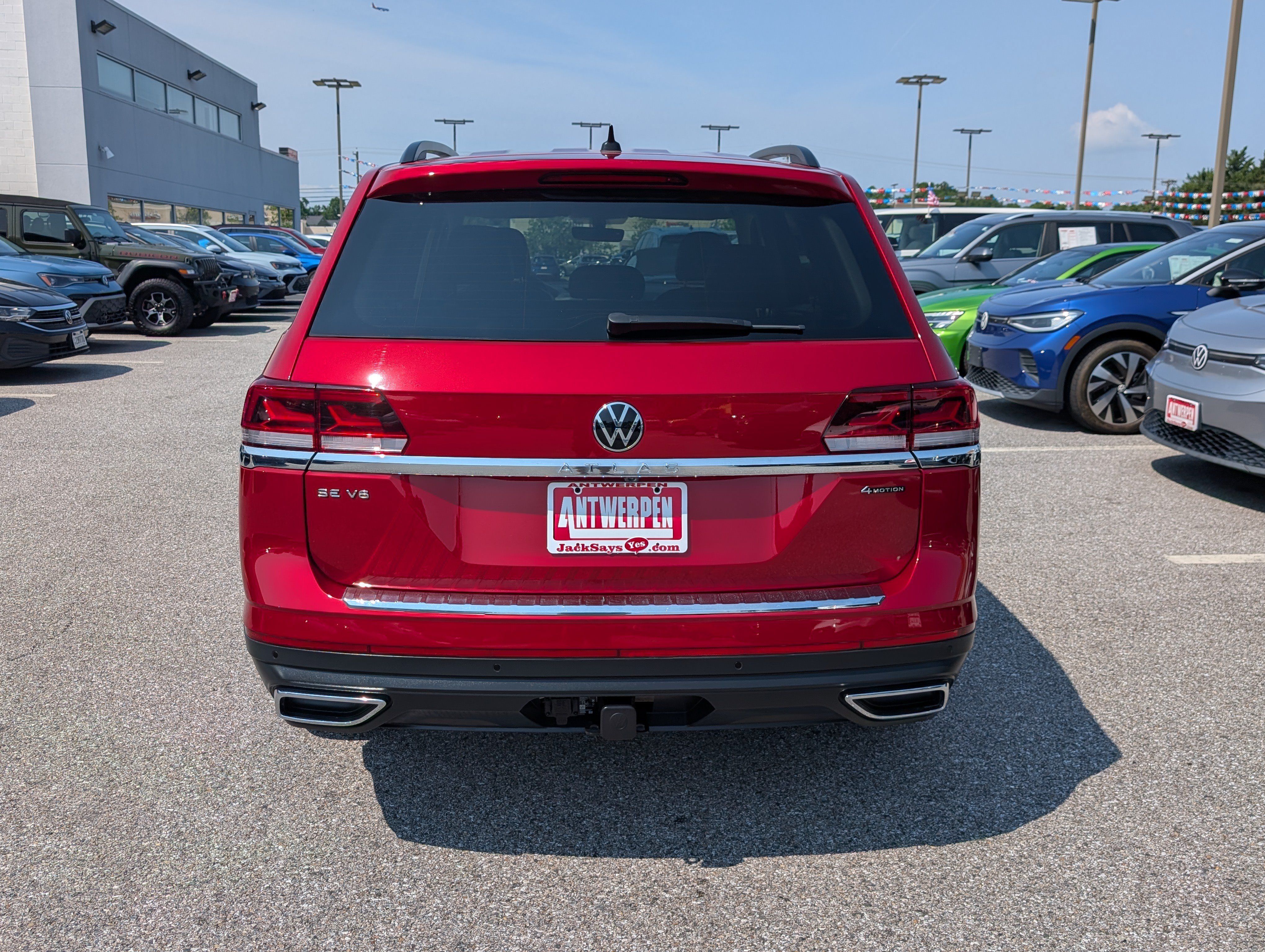 Used 2023 Volkswagen Atlas SE AWD/4WD image 4