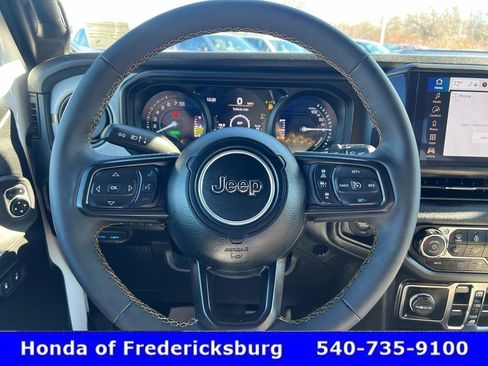 Used 2024 Jeep Wrangler Sport S w/ Convenience Group image 18