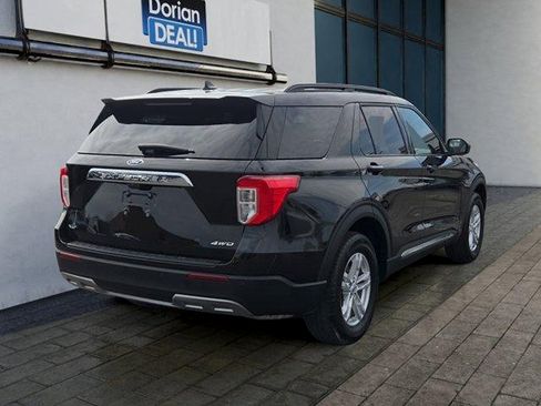 Certified 2023 Ford Explorer XLT w/ Equipment Group 202A AWD/4WD image 3