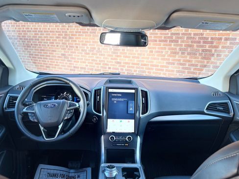 Certified 2024 Ford Edge SEL w/ Convenience Package image 25