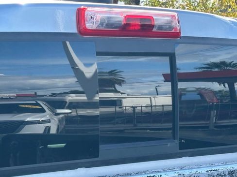 Used 2017 Chevrolet Colorado Z71 image 11