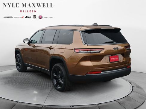 New 2026 Jeep Grand Cherokee L Limited RWD image 14