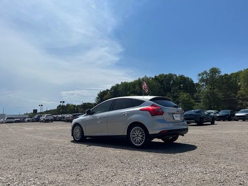Used 2013 Ford Focus Titanium FWD image 10