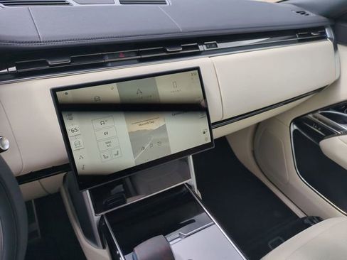 New 2026 Land Rover Range Rover SE AWD/4WD image 11