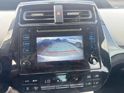 Used 2016 Toyota Prius Two FWD image 10