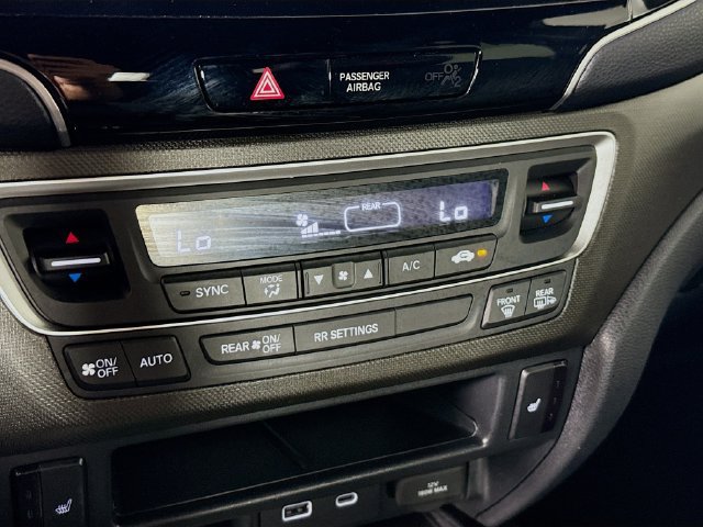 Used 2025 Honda Passport TrailSport image 16