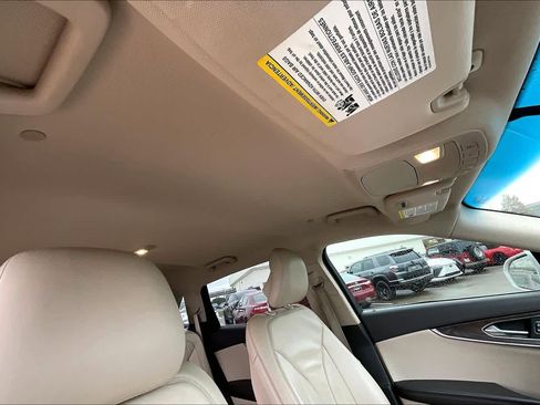 Used 2016 Lincoln MKX Select w/ Select Plus Package image 12