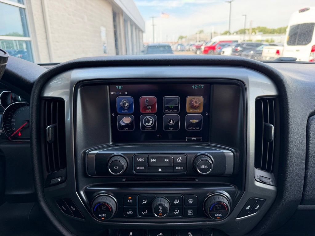Used 2018 Chevrolet Silverado 1500 LT w/ All Star Edition AWD/4WD image 14