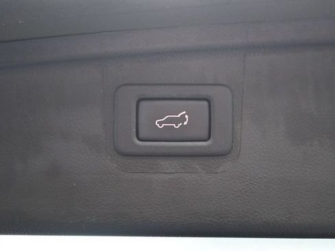 Used 2018 Subaru Outback 2.5i Premium AWD/4WD image 25