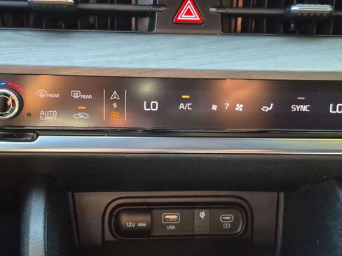 Used 2025 Kia Sportage X-Line AWD/4WD image 23