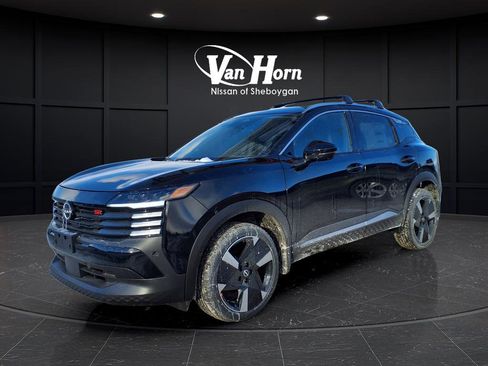 New 2026 Nissan Kicks SR w/ Cold Weather Package image 2