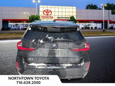 Used 2025 BMW X1 xDrive28i image 8