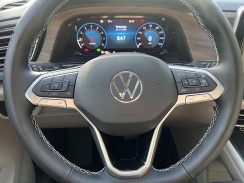 New 2026 Volkswagen Atlas SE FWD image 16