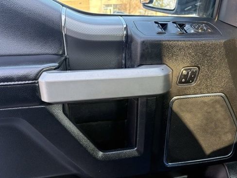 Used 2017 Ford F150 Lariat w/ Equipment Group 502A Luxury image 28