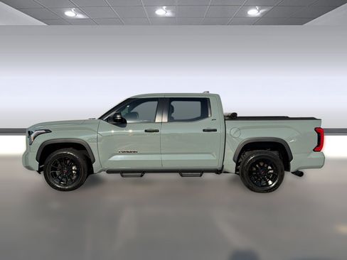 Used 2024 Toyota Tundra SR5 w/ SR5 Convenience Package RWD image 2