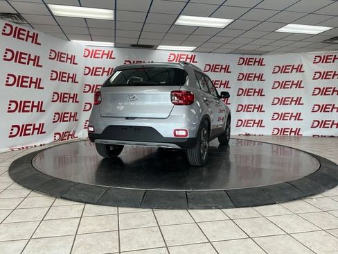 New 2026 Hyundai Venue SEL FWD image 7