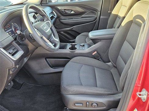 Certified 2024 GMC Terrain SLE w/ Driver Convenience Package image 9