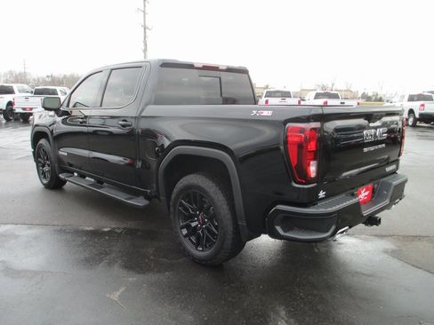 Used 2025 GMC Sierra 1500 Elevation w/ Elevation Premium Package image 8