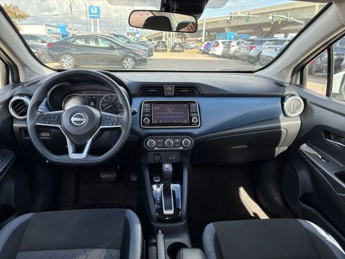 Used 2025 Nissan Versa SV image 26