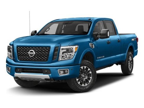 Used 2016 Nissan Titan PRO-4X w/ Pro-4x Convenience Package AWD/4WD image 1