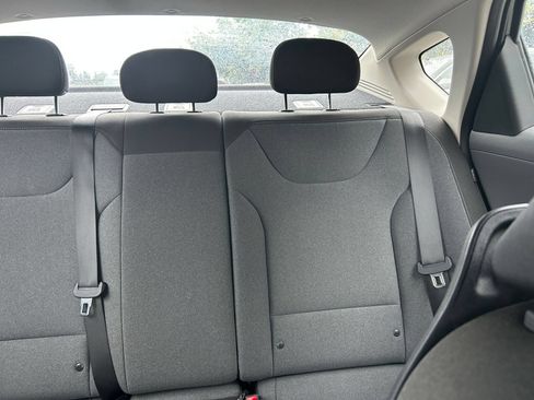 Used 2025 Kia K4 FWD image 31