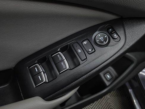 Used 2020 Honda Accord EX image 31