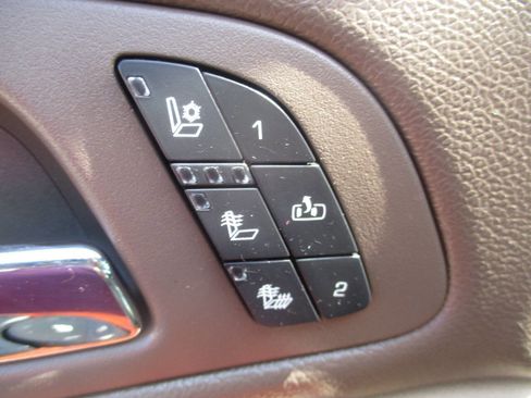 Used 2013 Chevrolet Silverado 2500 LTZ w/ LTZ Plus Package image 15