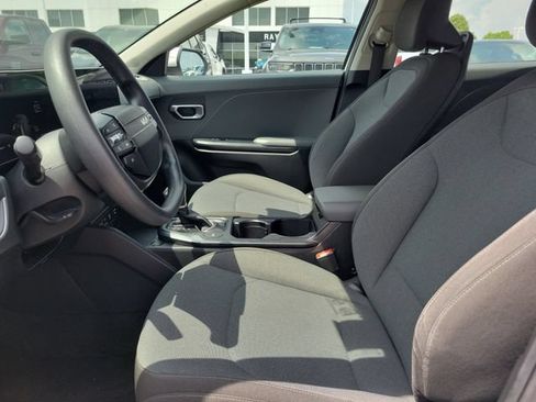 Used 2025 Kia K4 FWD image 17