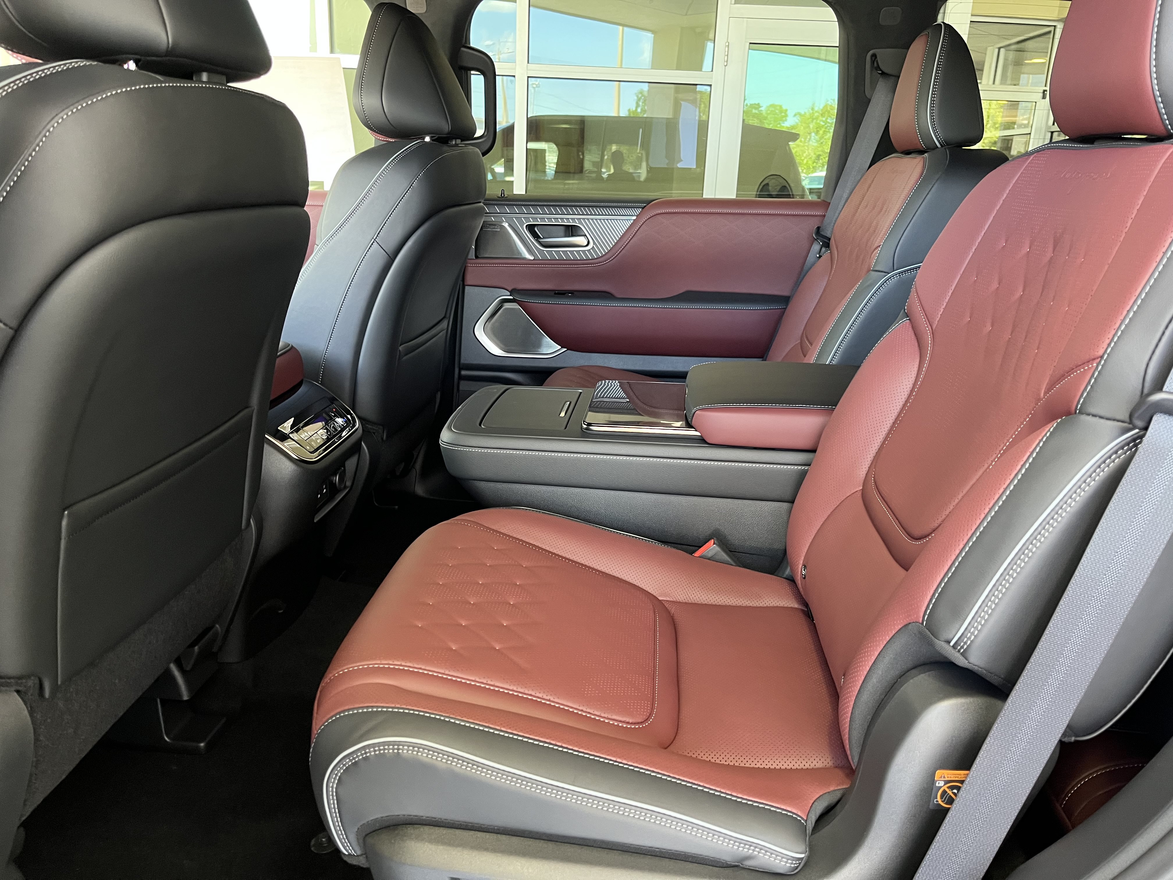New 2026 INFINITI QX80 Autograph AWD/4WD image 14
