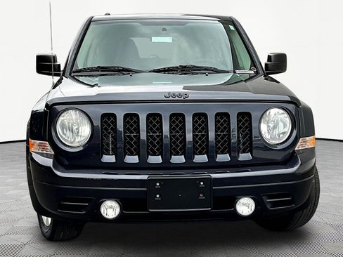 Used 2014 Jeep Patriot Sport w/ Power Value Group FWD image 2