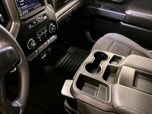 Used 2024 Chevrolet Silverado 2500 Custom image 19