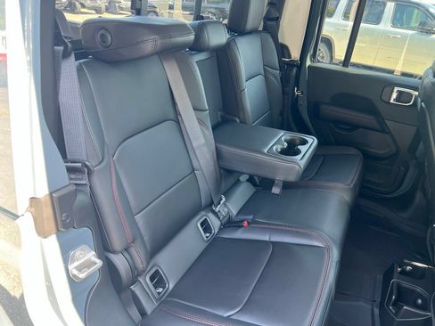 New 2026 Jeep Gladiator Rubicon AWD/4WD image 23