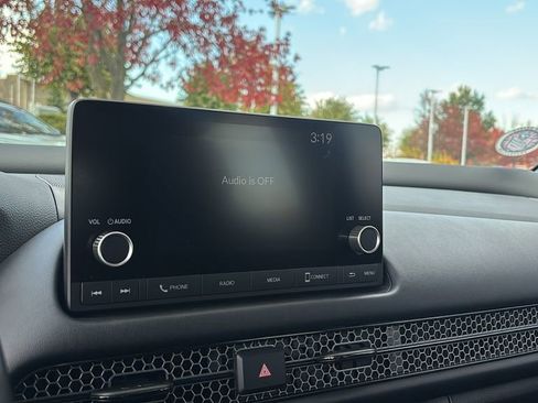 Certified 2024 Honda HR-V Sport image 19