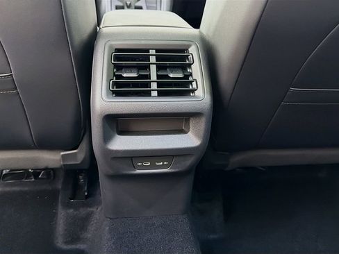 Used 2026 Volkswagen Tiguan SE R-Line AWD/4WD image 26