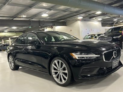 Used 2020 Volvo S60 T6 Momentum w/ Protection Package Premier