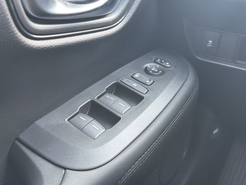 Certified 2026 Honda HR-V LX image 23