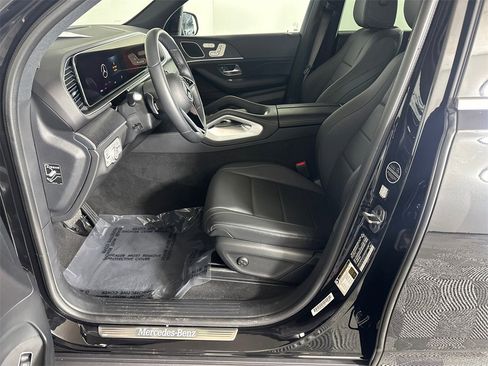 Certified 2025 Mercedes-Benz GLE 450 GLE 450 image 9