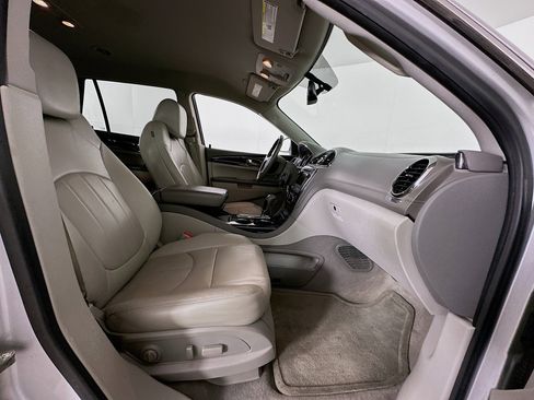 Used 2017 Buick Enclave Leather image 33