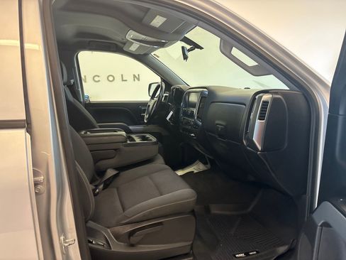 Used 2018 Chevrolet Silverado 1500 LT w/ All Star Edition AWD/4WD image 7