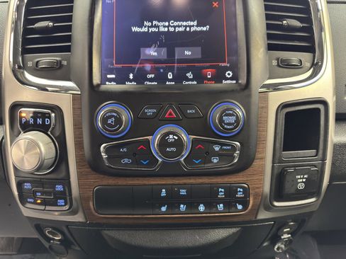 Used 2018 RAM 1500 Laramie w/ Convenience Group image 15